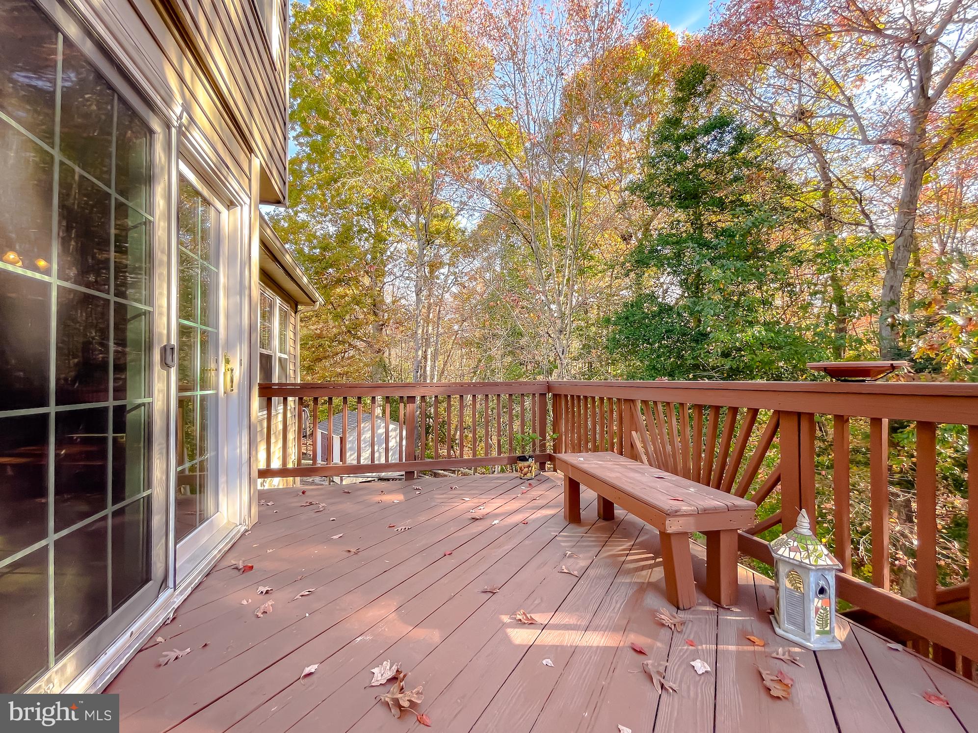 2464 KENBROOK COURT