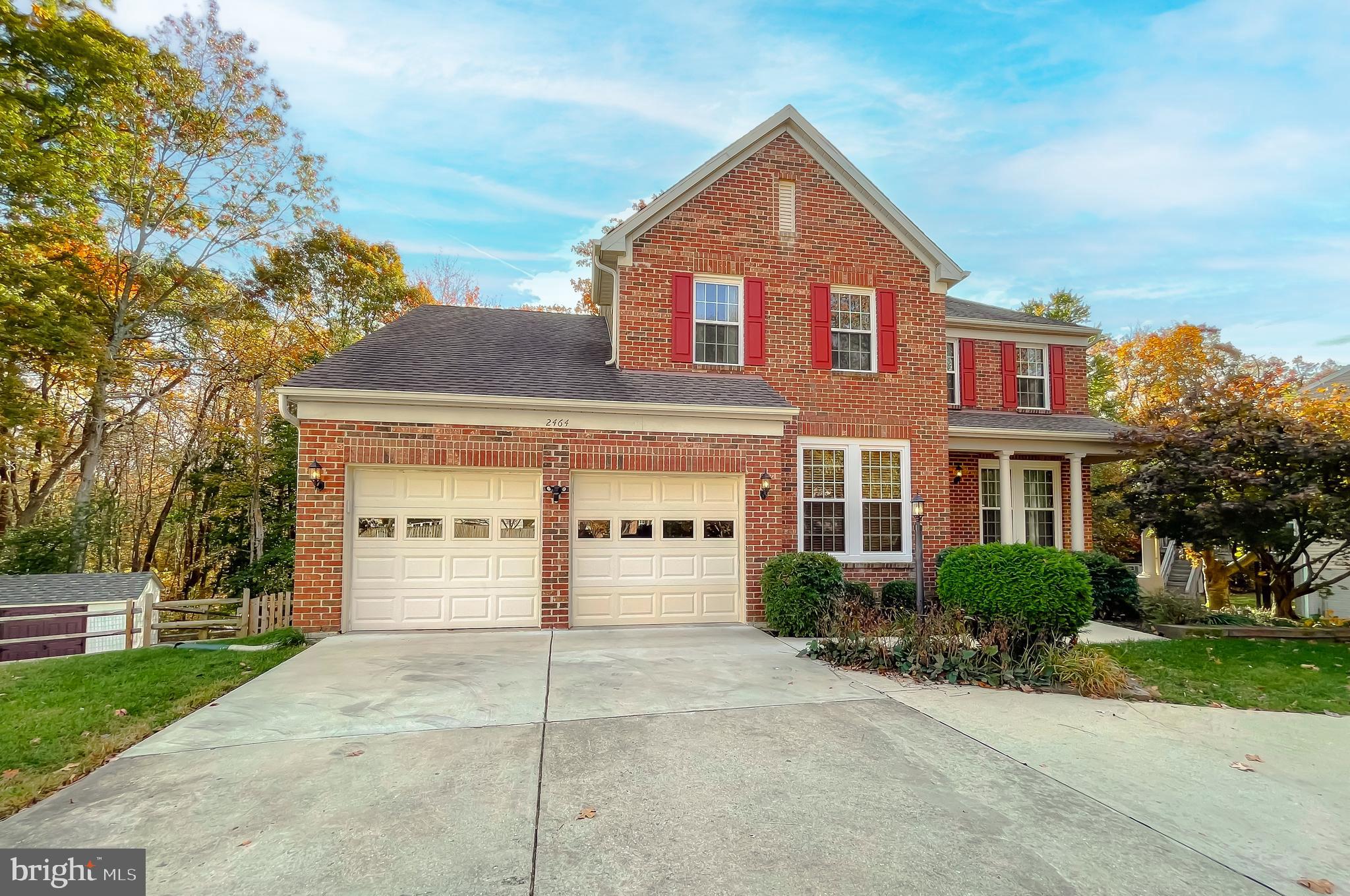 2464 KENBROOK COURT