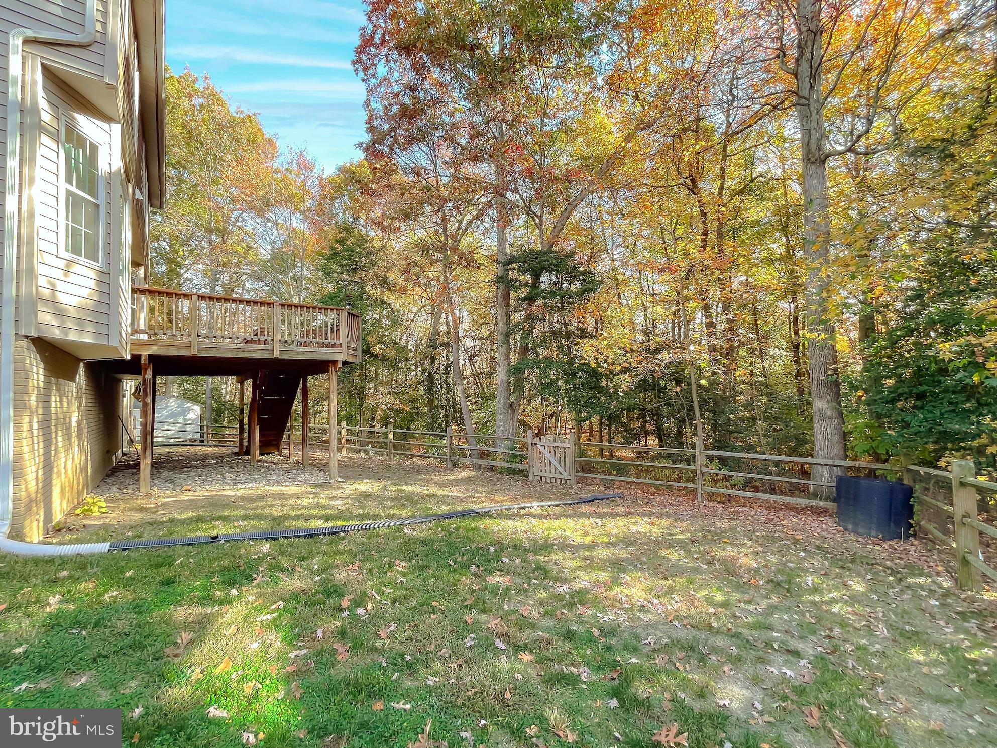 2464 KENBROOK COURT