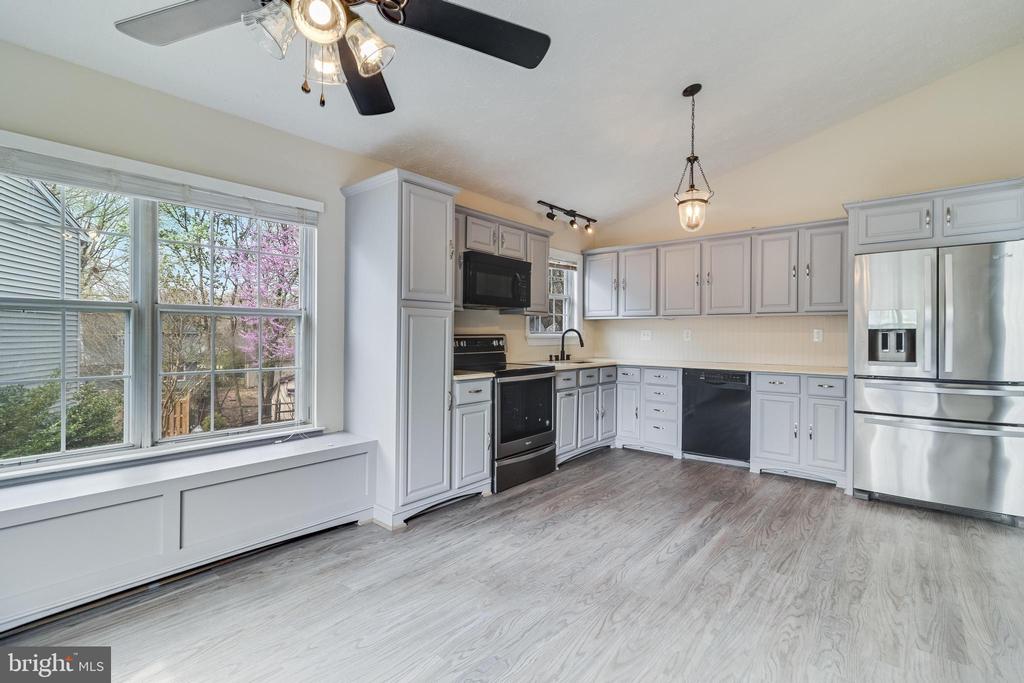 6710 RABBIT COURT