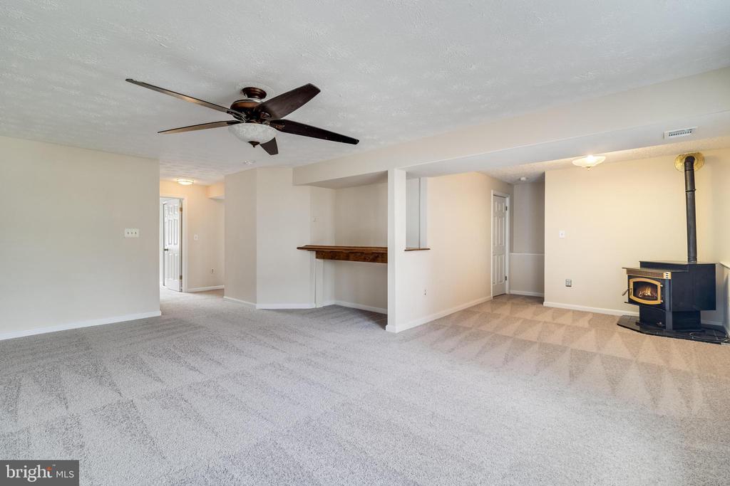 6710 RABBIT COURT