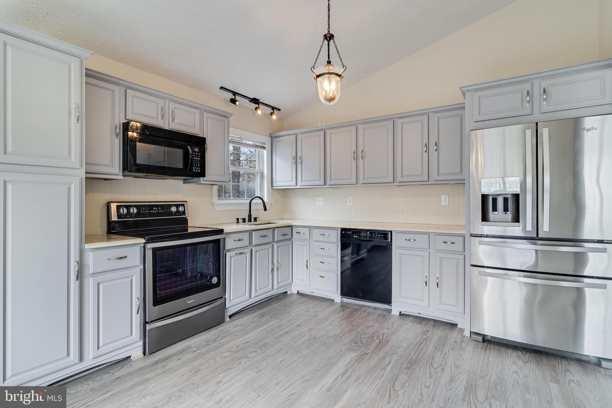6710 RABBIT COURT