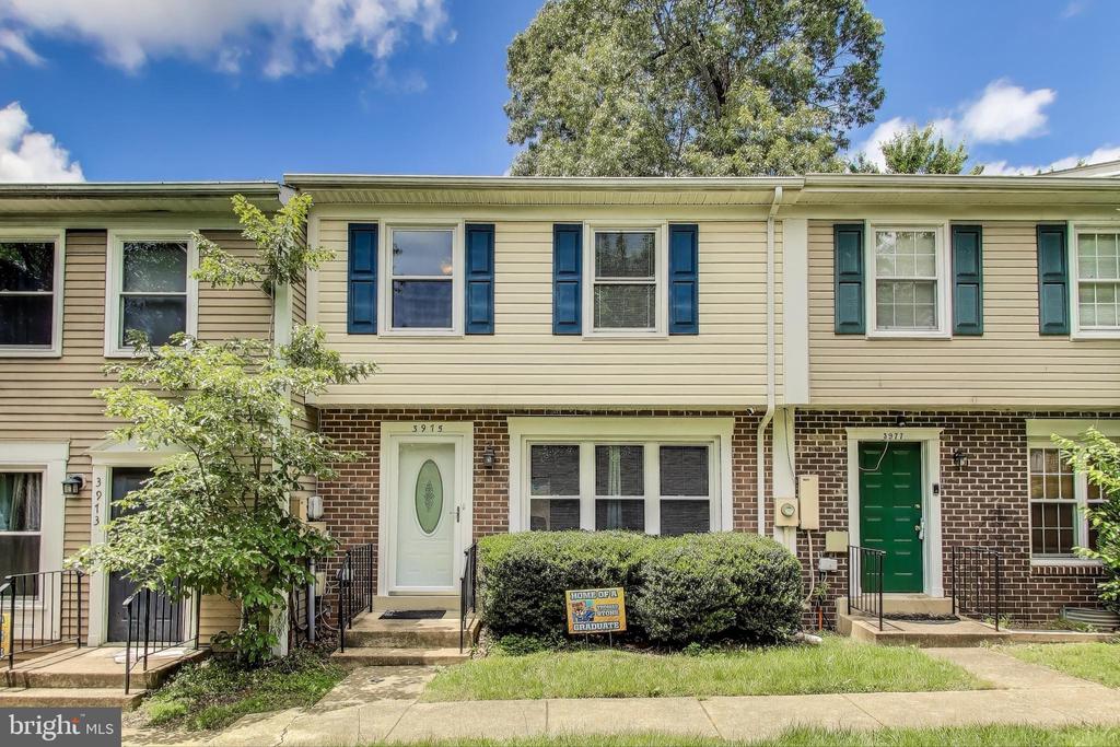 3975 WINTERGREEN PLACE