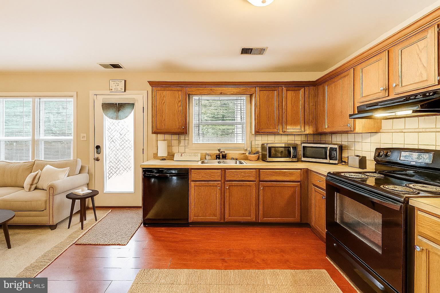 3975 WINTERGREEN PLACE