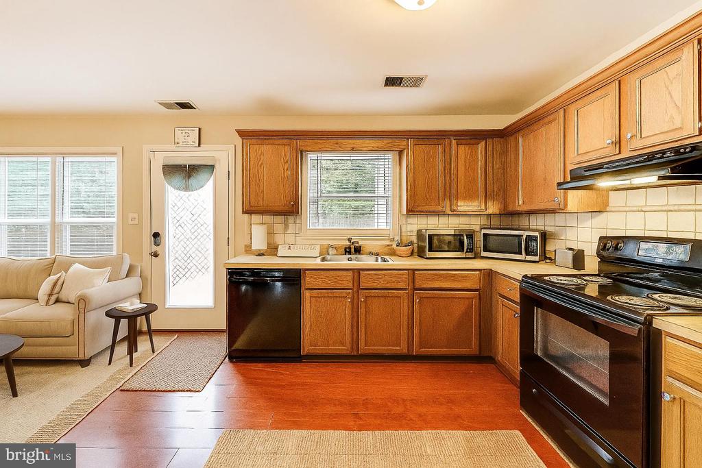 3975 WINTERGREEN PLACE