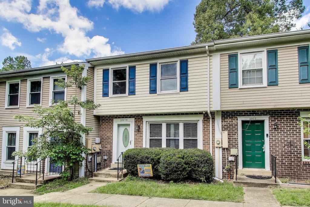 3975 WINTERGREEN PLACE