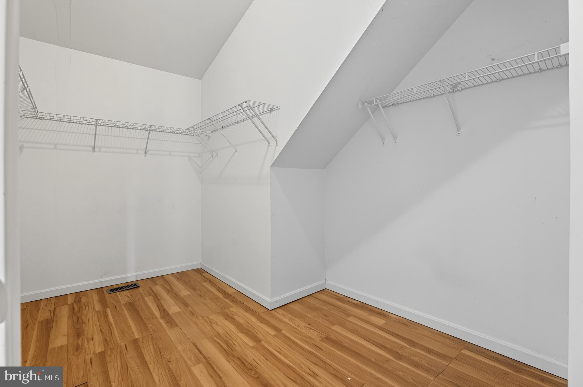 9621 LEXINGTON PLACE