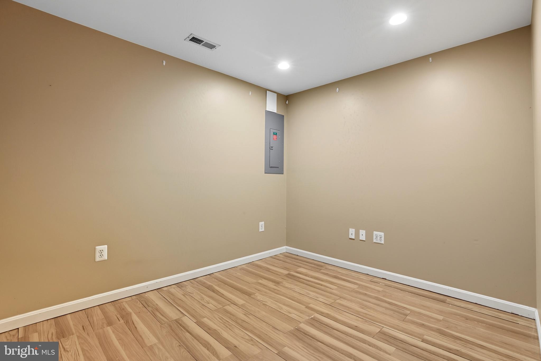 9621 LEXINGTON PLACE