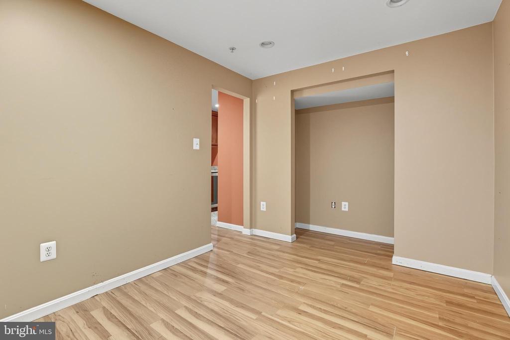 9621 LEXINGTON PLACE