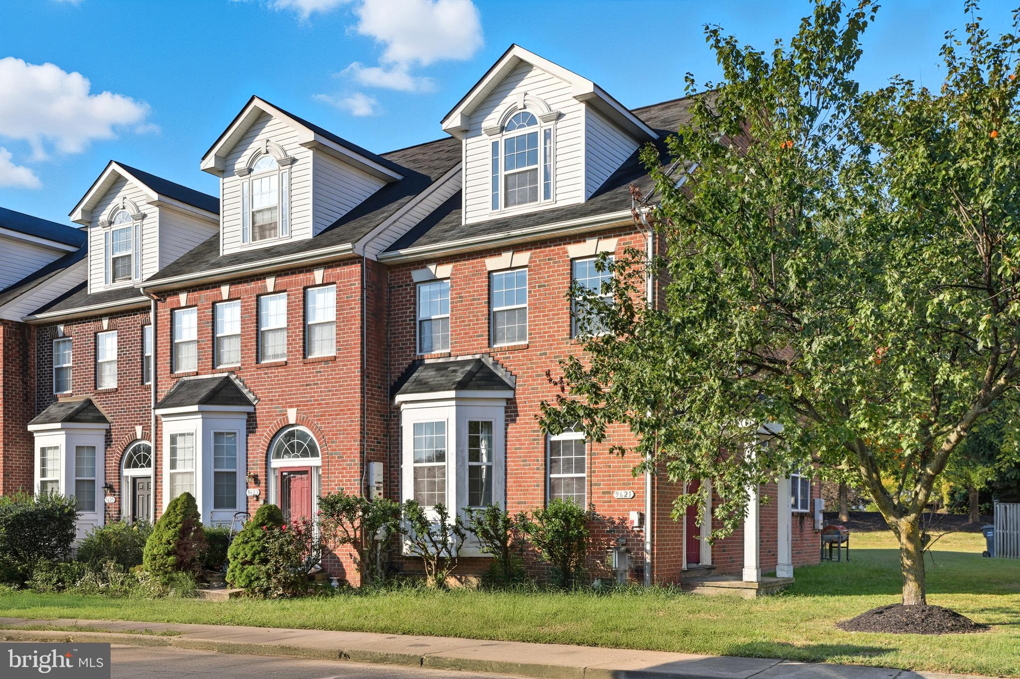 9621 LEXINGTON PLACE