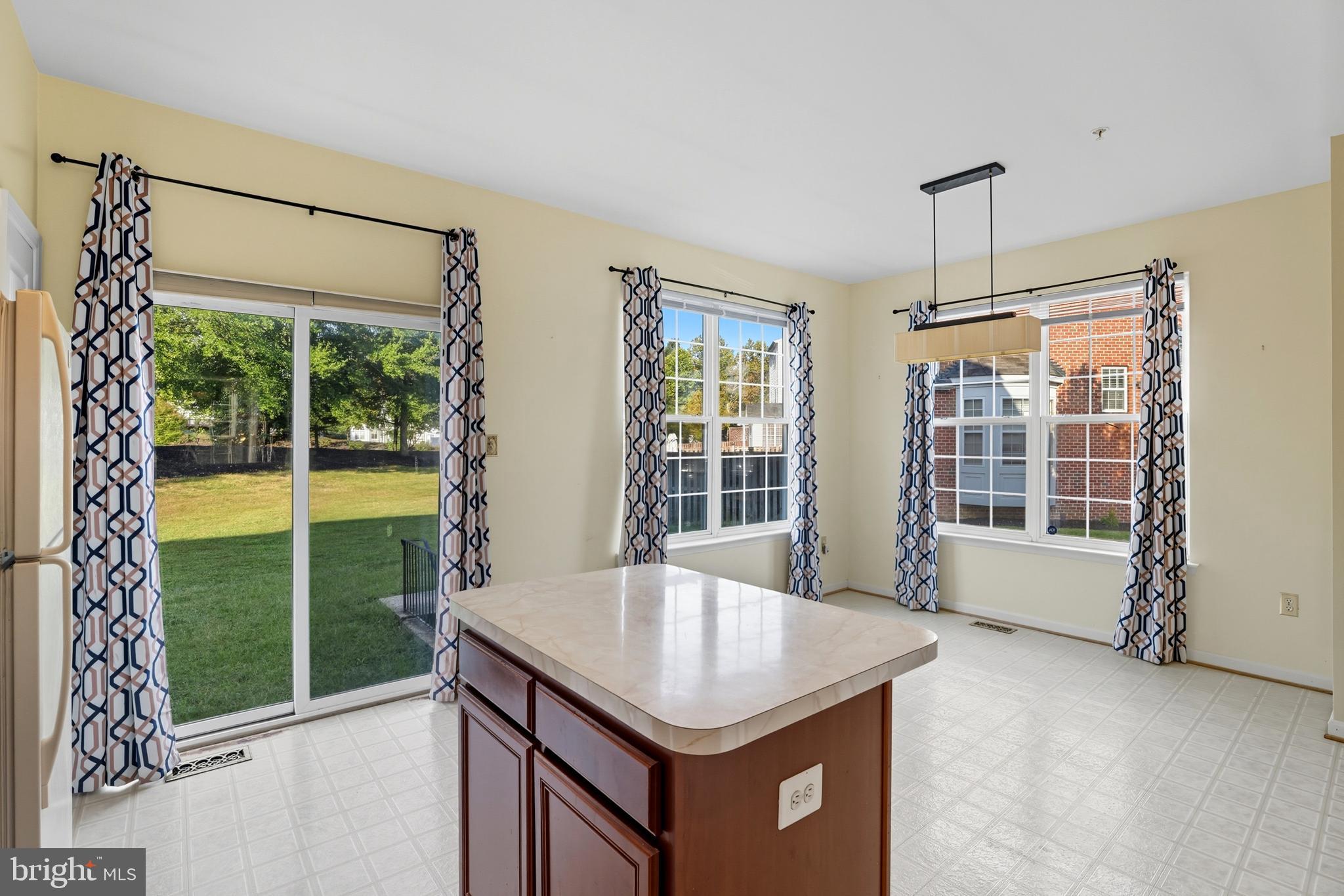 9621 LEXINGTON PLACE