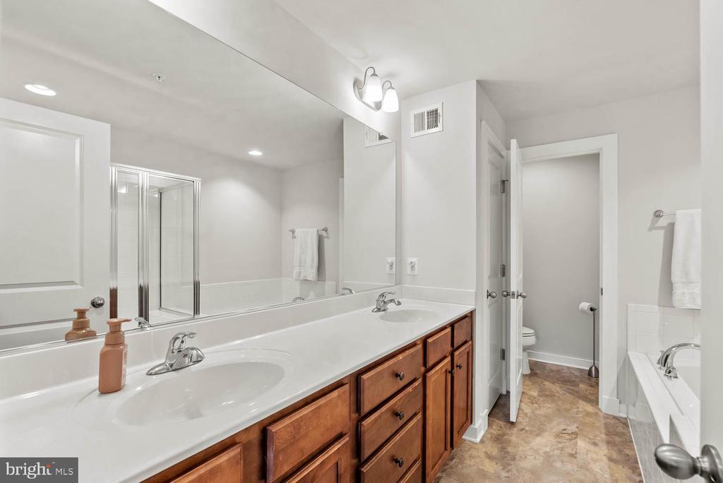 3315 STONE BARN DRIVE