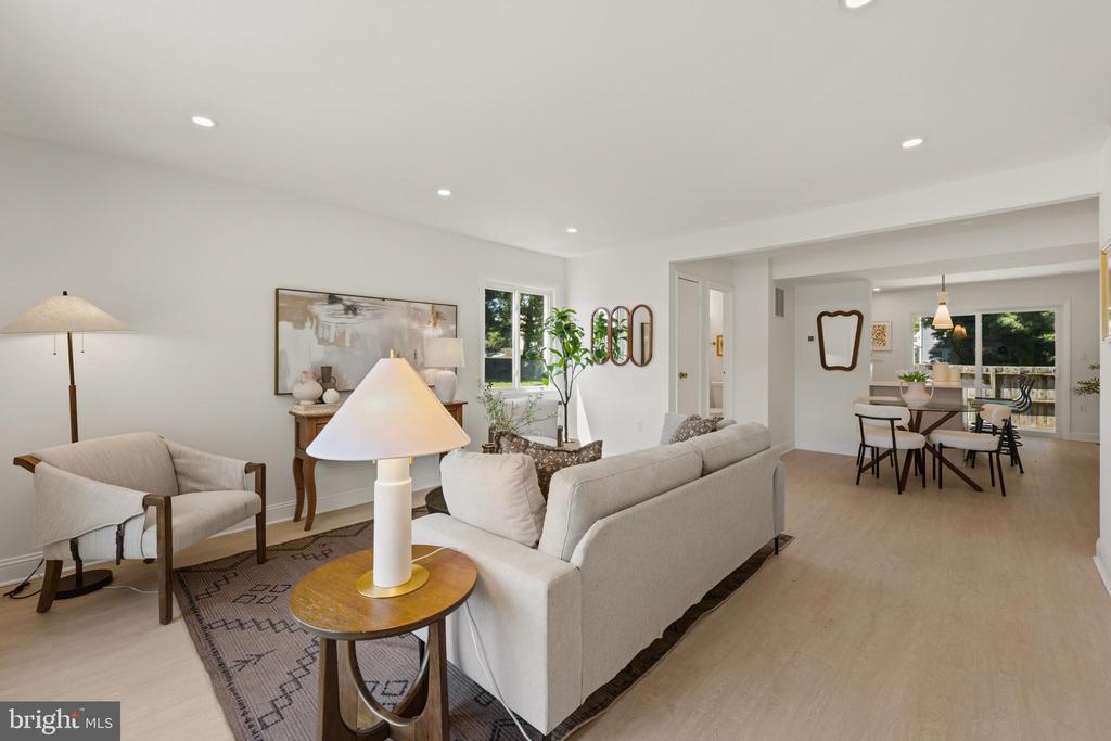 505 CARROLLTON DRIVE Unit: 17