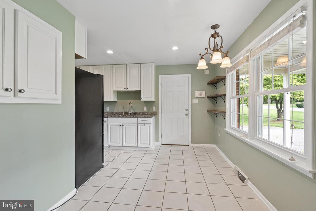 8109 BROADVIEW DRIVE