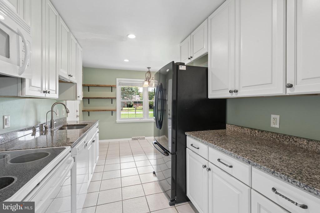 8109 BROADVIEW DRIVE