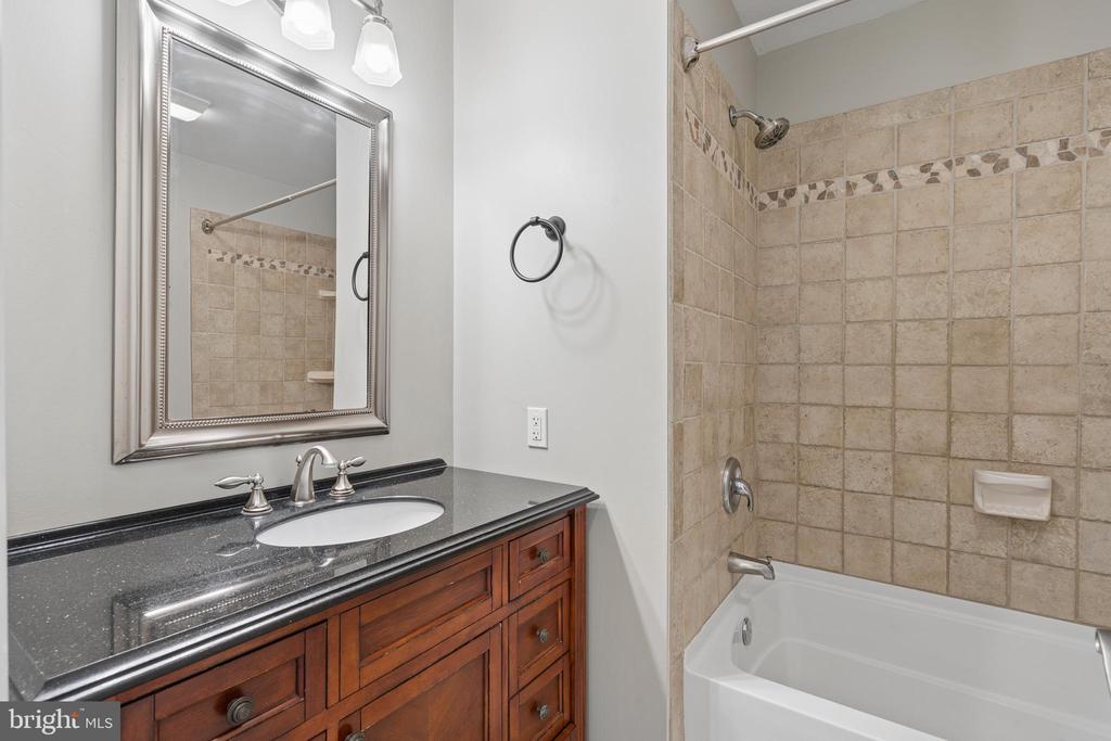 8109 BROADVIEW DRIVE