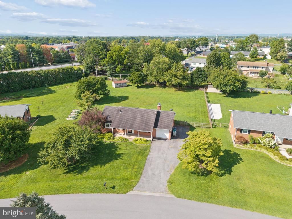 8109 BROADVIEW DRIVE