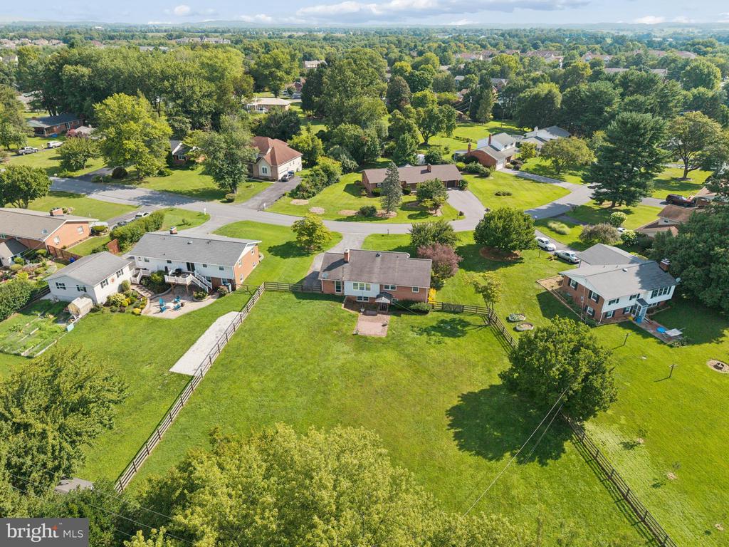 8109 BROADVIEW DRIVE