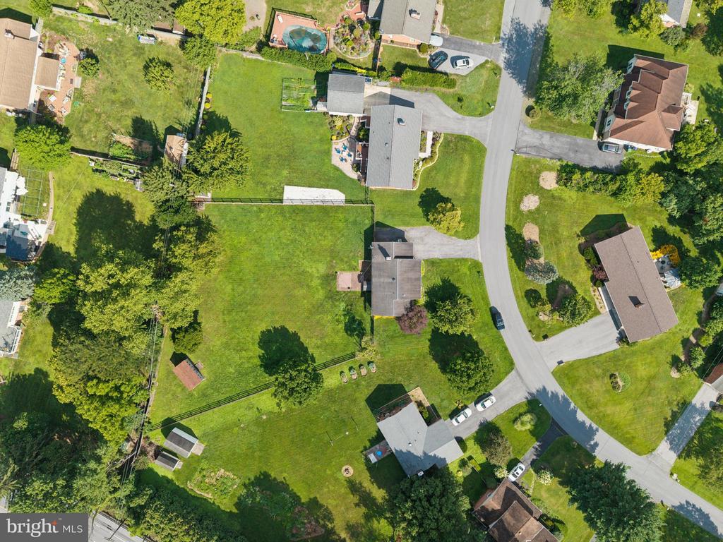 8109 BROADVIEW DRIVE
