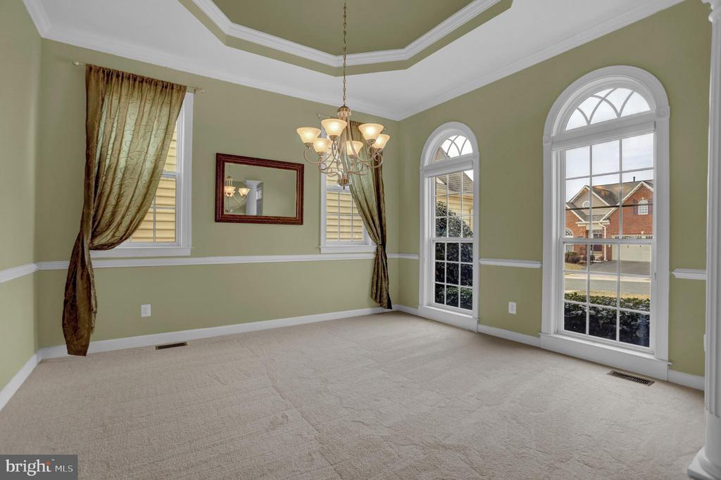 234 Spectacular Bid Dr