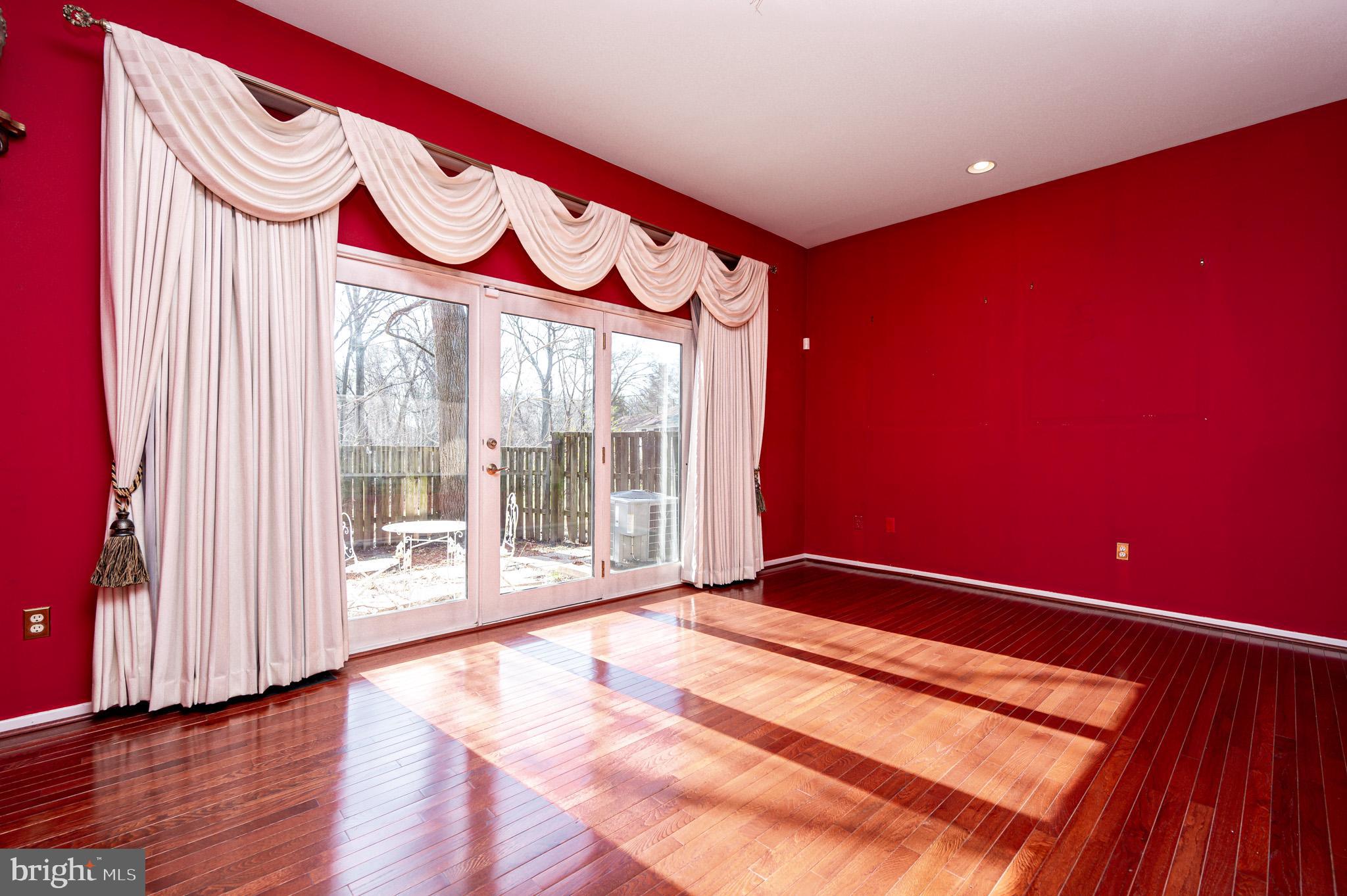 5738 YELLOWROSE COURT