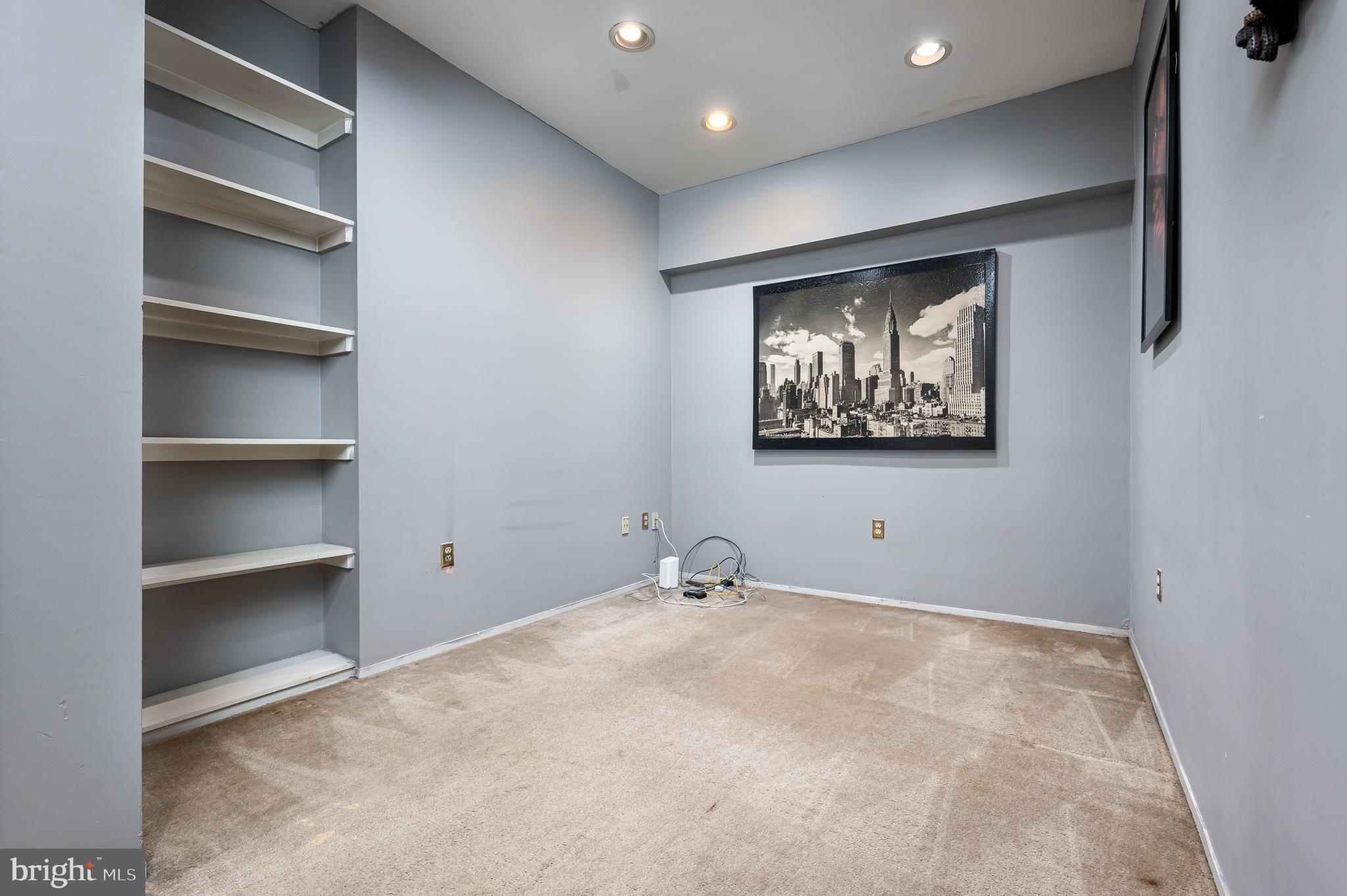 5738 YELLOWROSE COURT