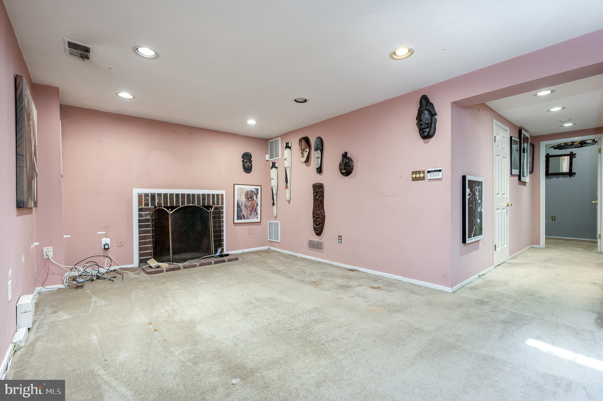 5738 YELLOWROSE COURT