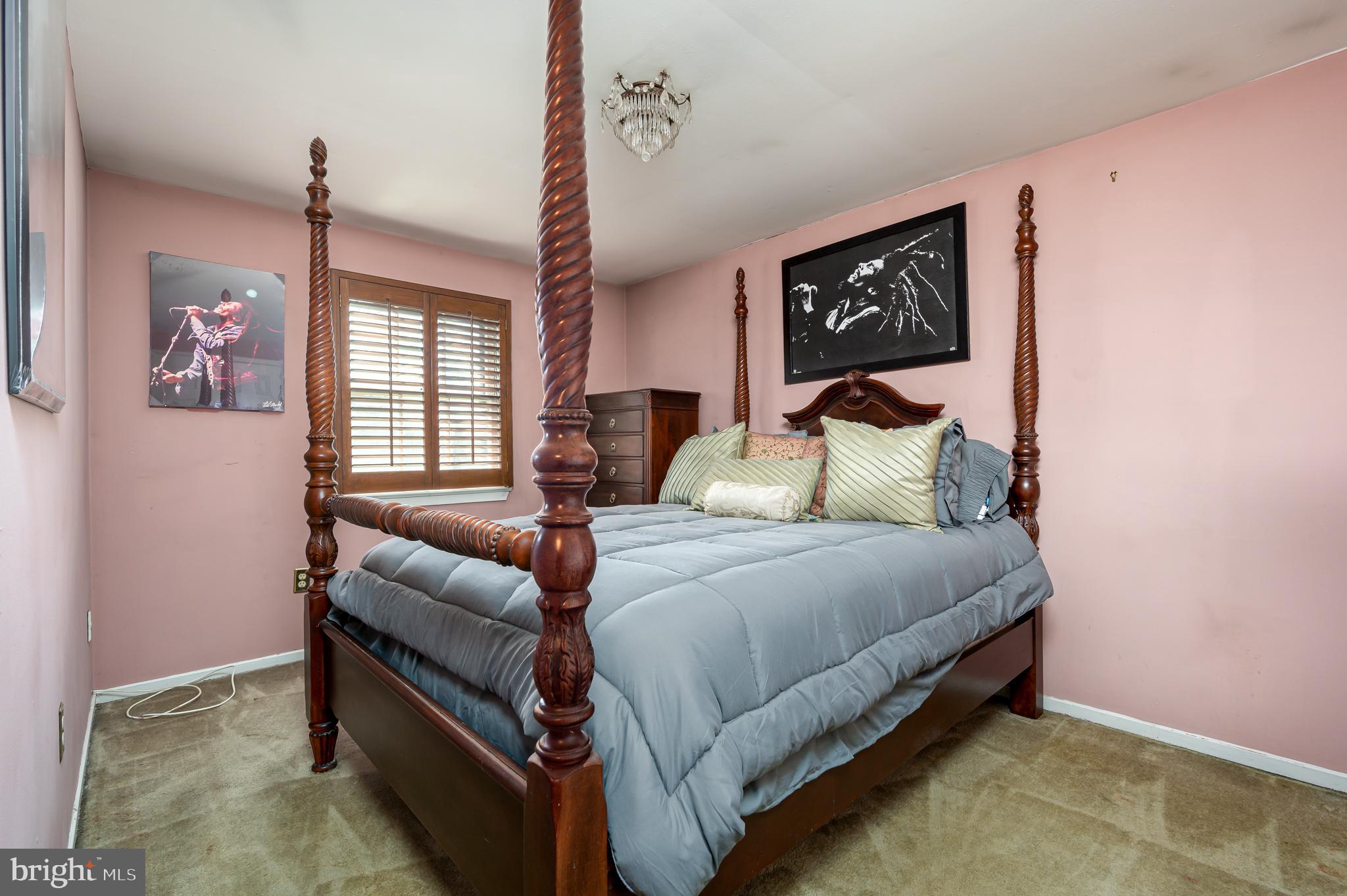 5738 YELLOWROSE COURT