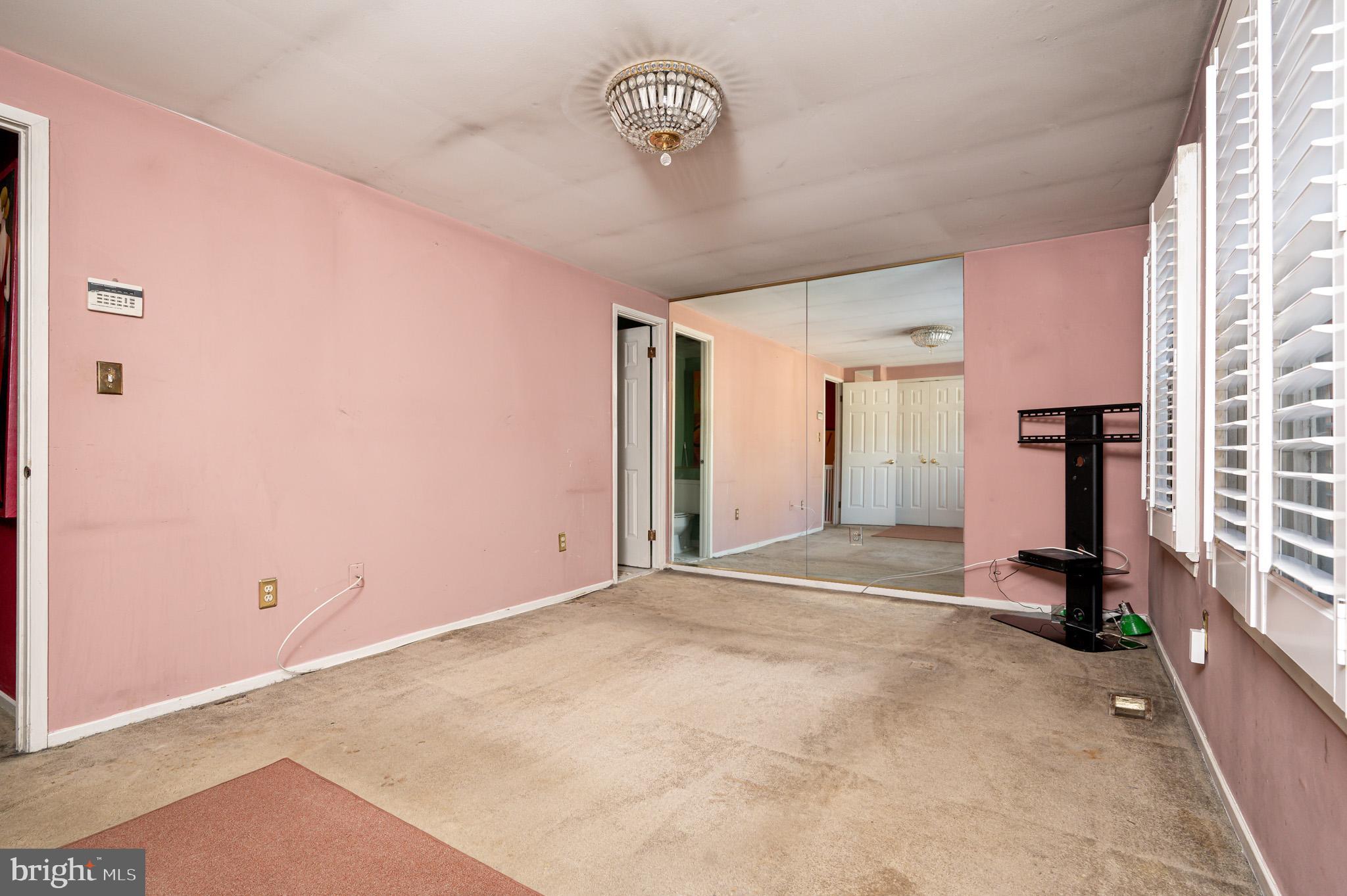 5738 YELLOWROSE COURT