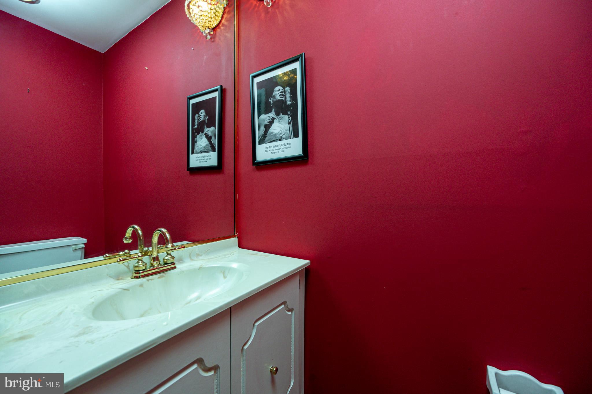 5738 YELLOWROSE COURT