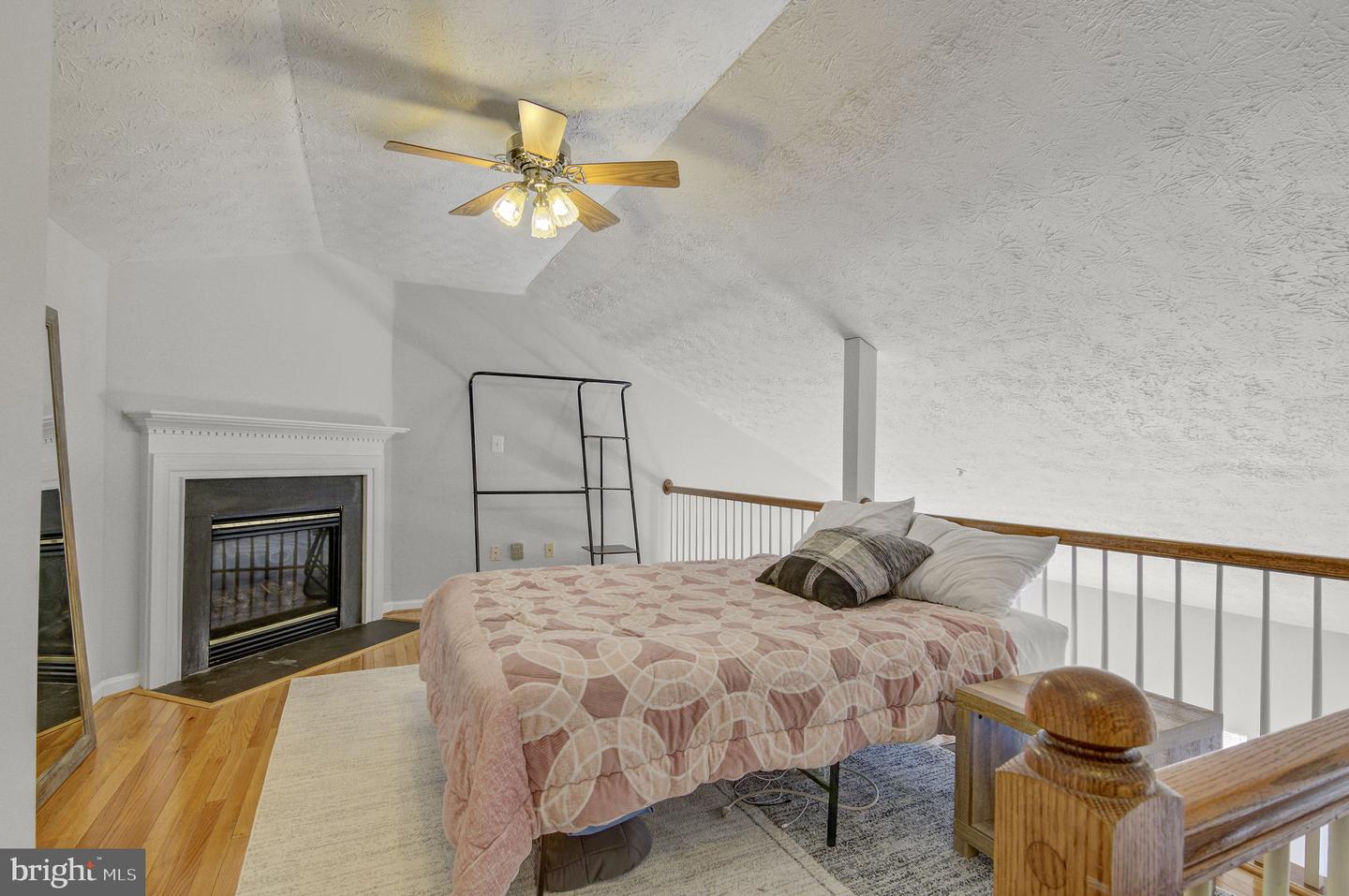 3334 Hollow Ct