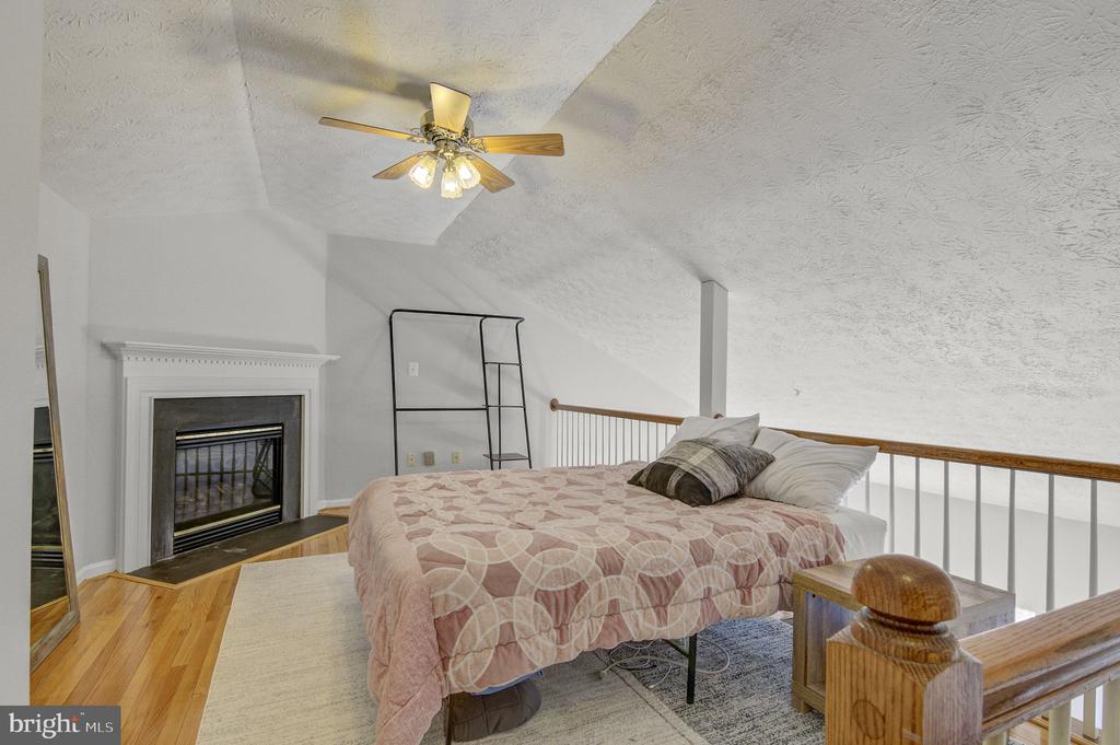3334 Hollow Ct