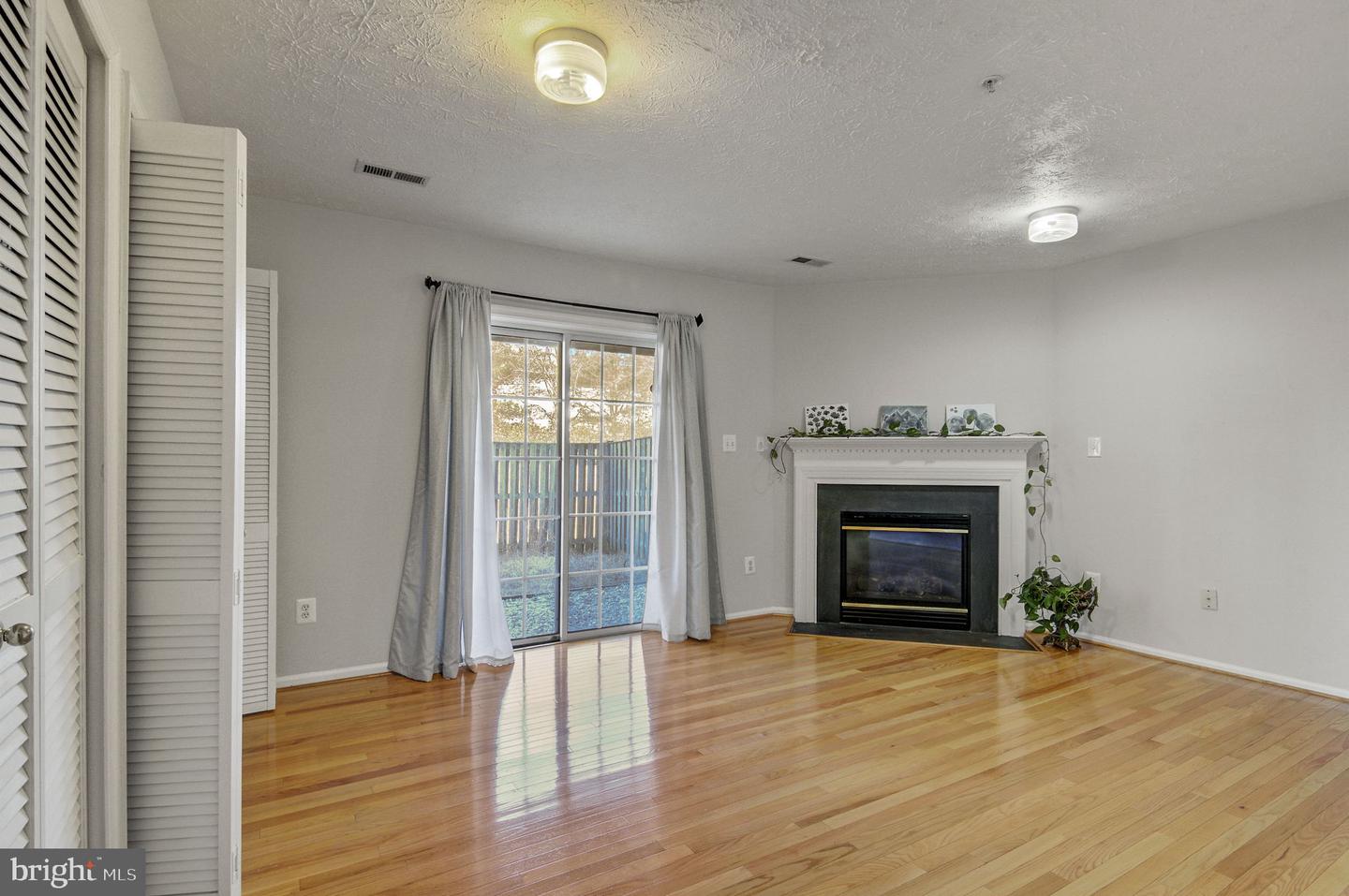 3334 Hollow Ct