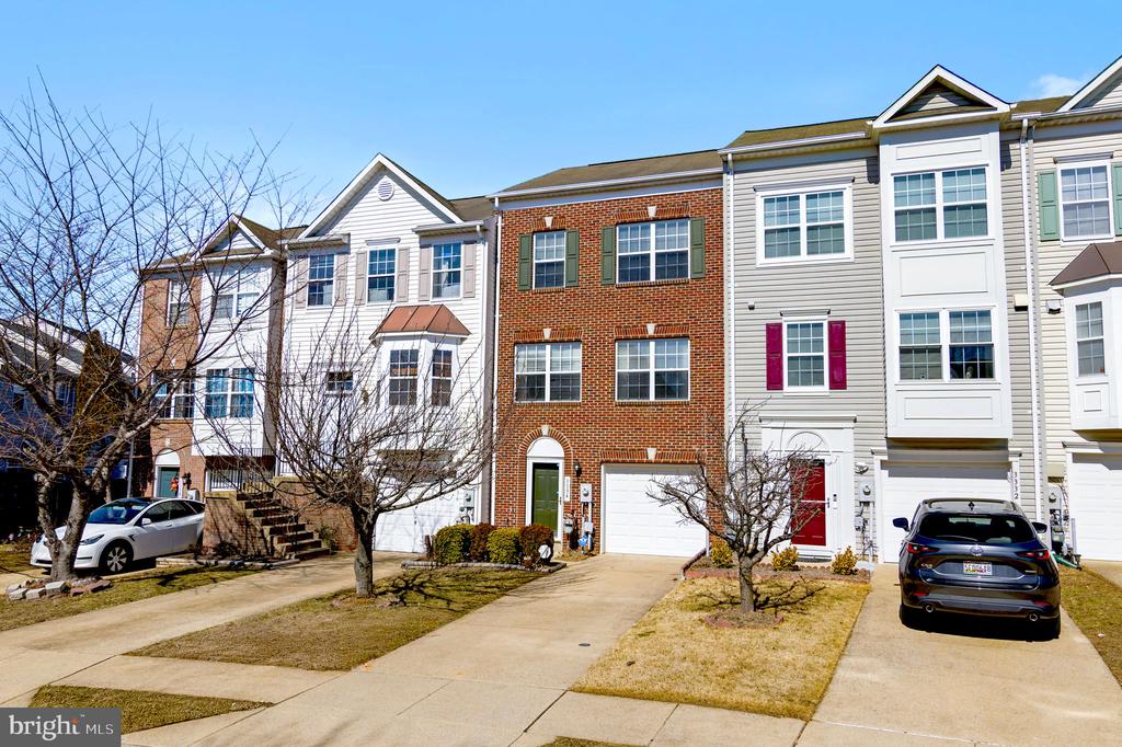 3334 Hollow Ct