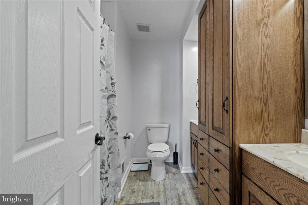 6322 Roan Stallion Ln
