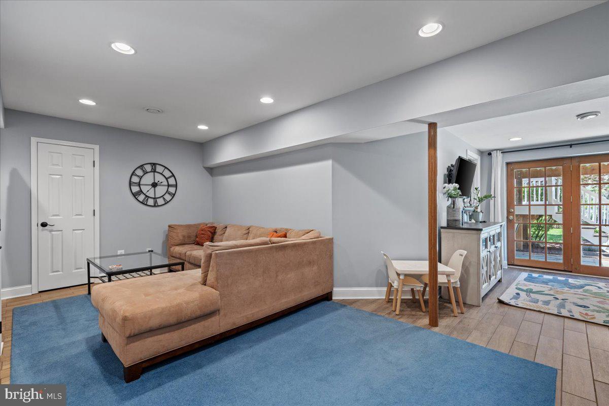 6322 Roan Stallion Ln