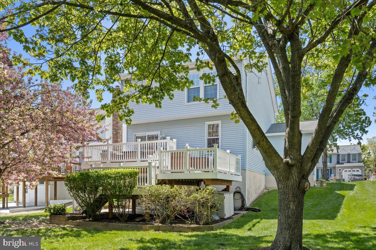 6322 Roan Stallion Ln