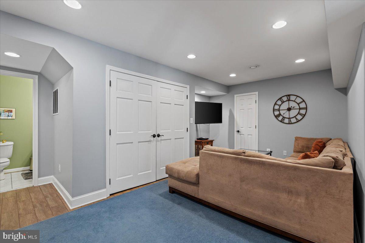6322 Roan Stallion Ln
