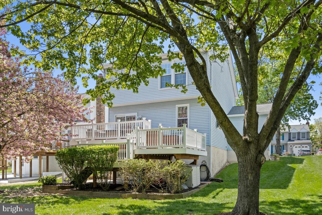 6322 Roan Stallion Ln