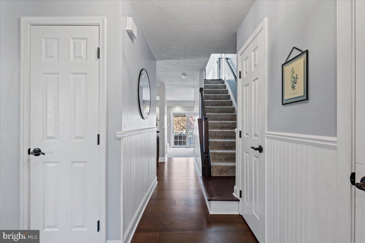 6322 Roan Stallion Ln
