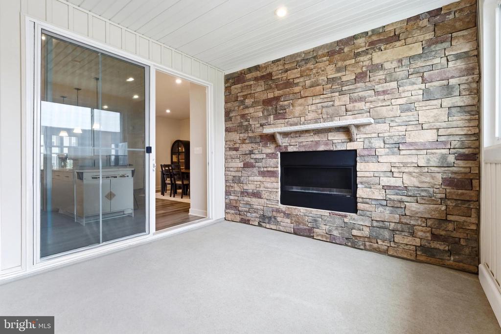 7326 ISABELLA ROAD