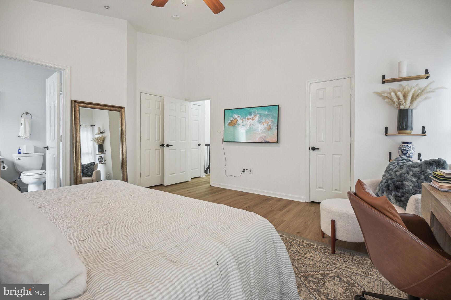 120 RIDGEPOINT PLACE
