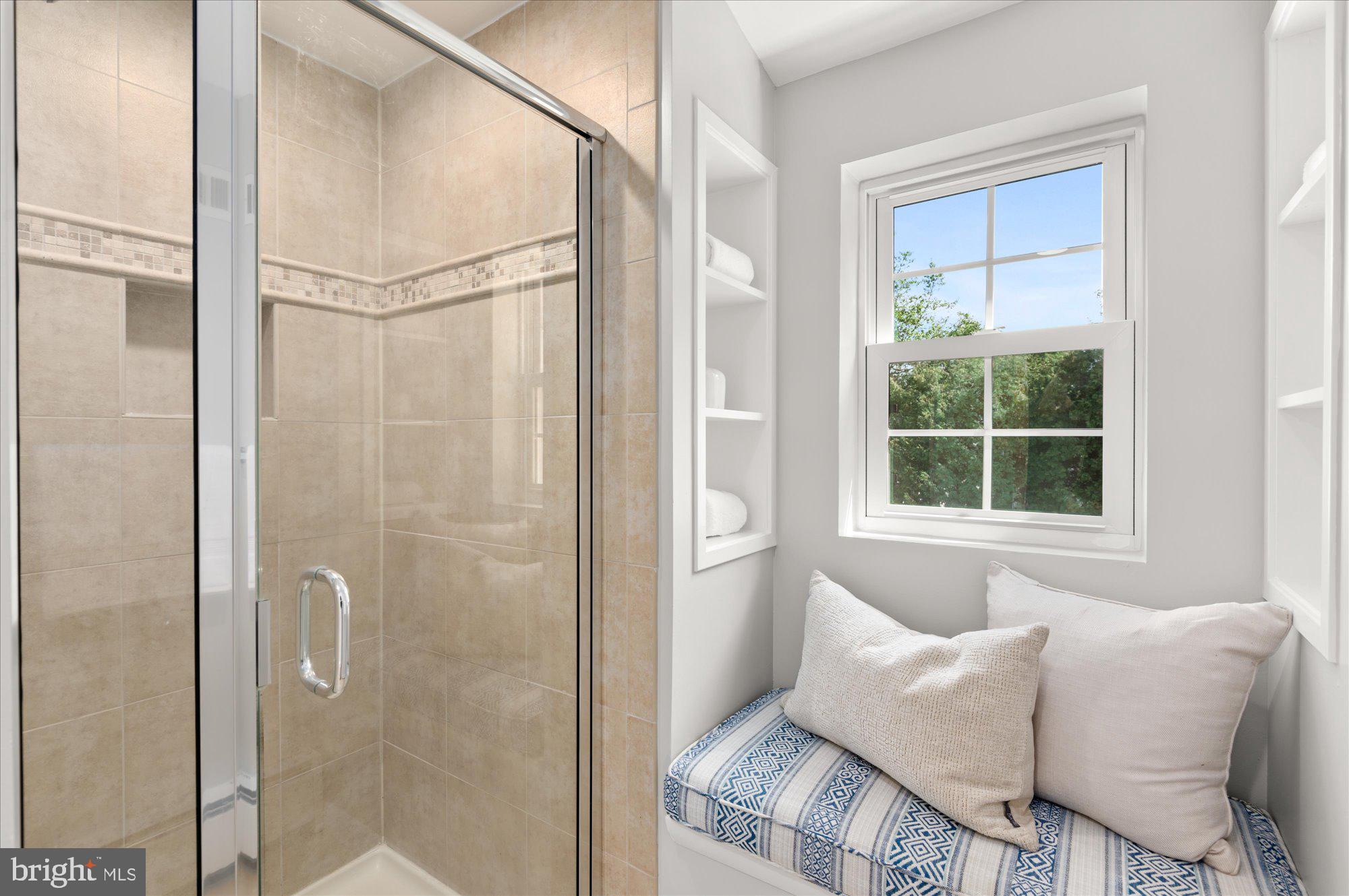 4911 CHEVY CHASE BOULEVARD