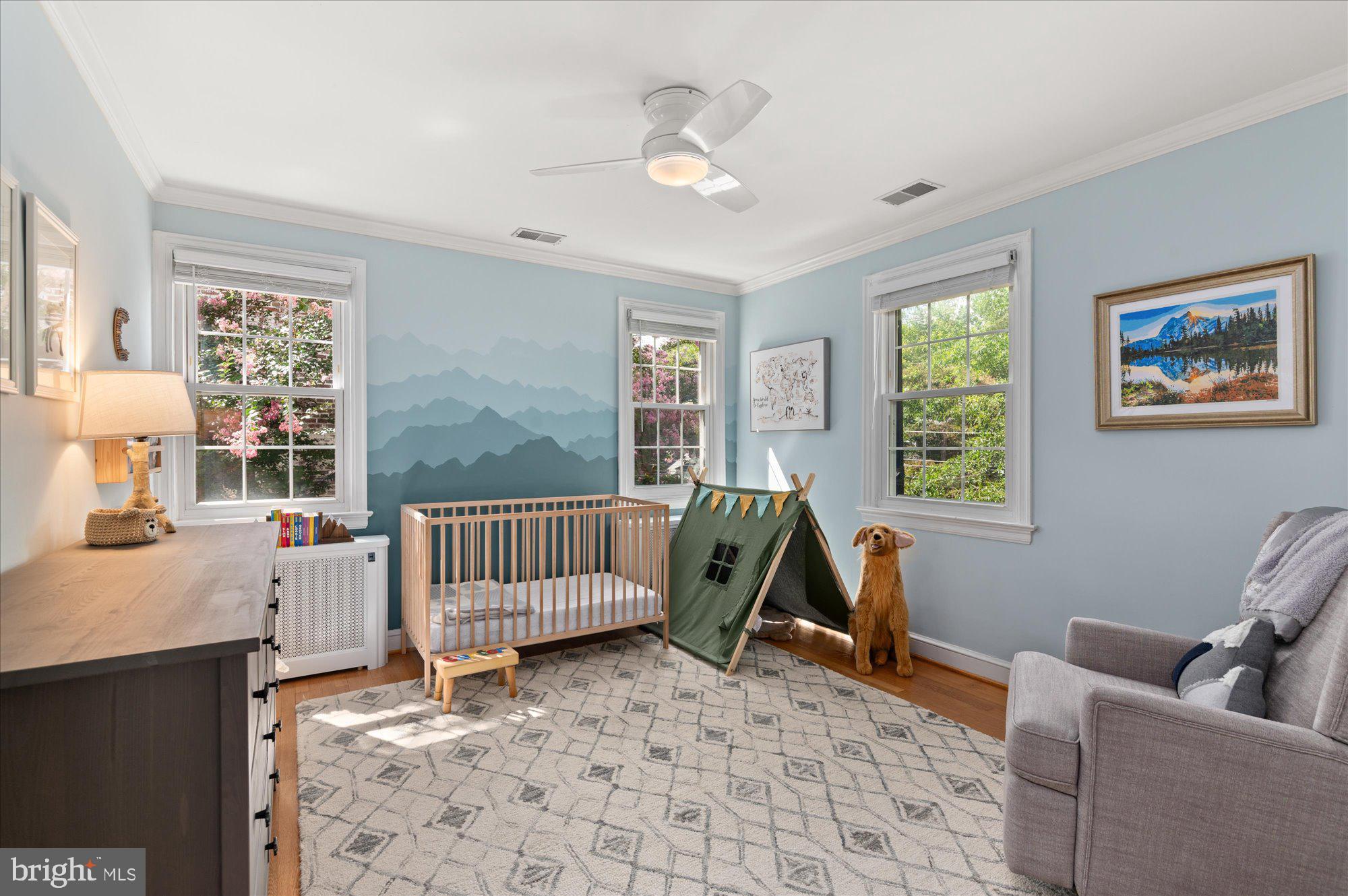 4911 CHEVY CHASE BOULEVARD