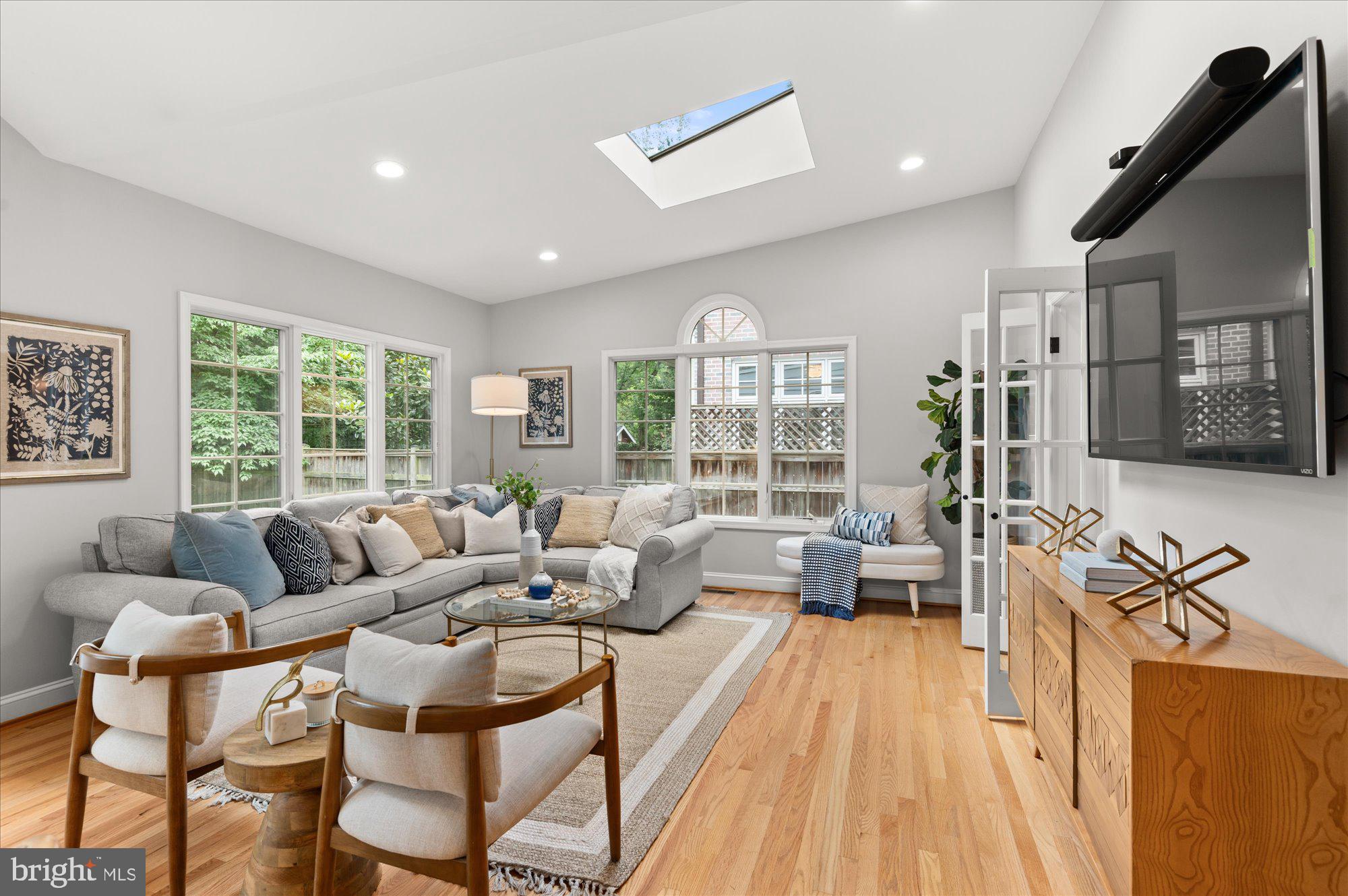 4911 CHEVY CHASE BOULEVARD