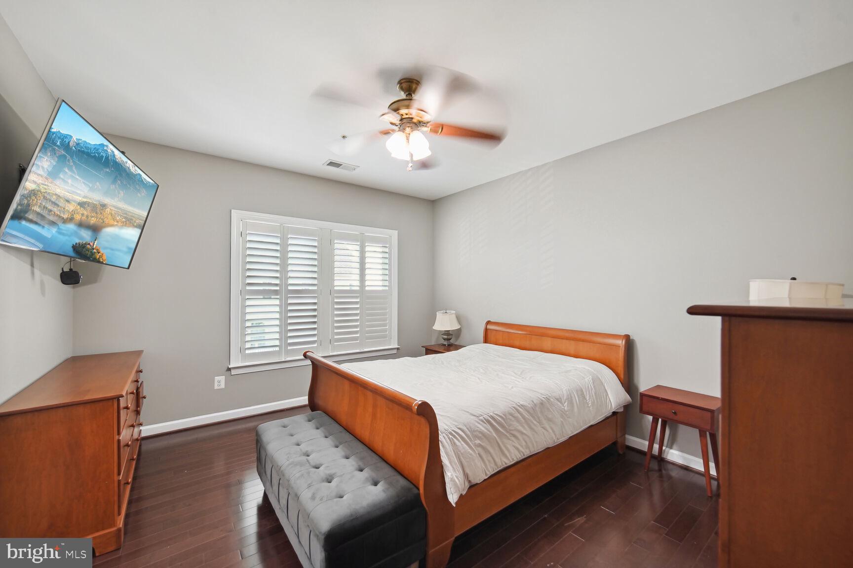 432 GRAND STREET
