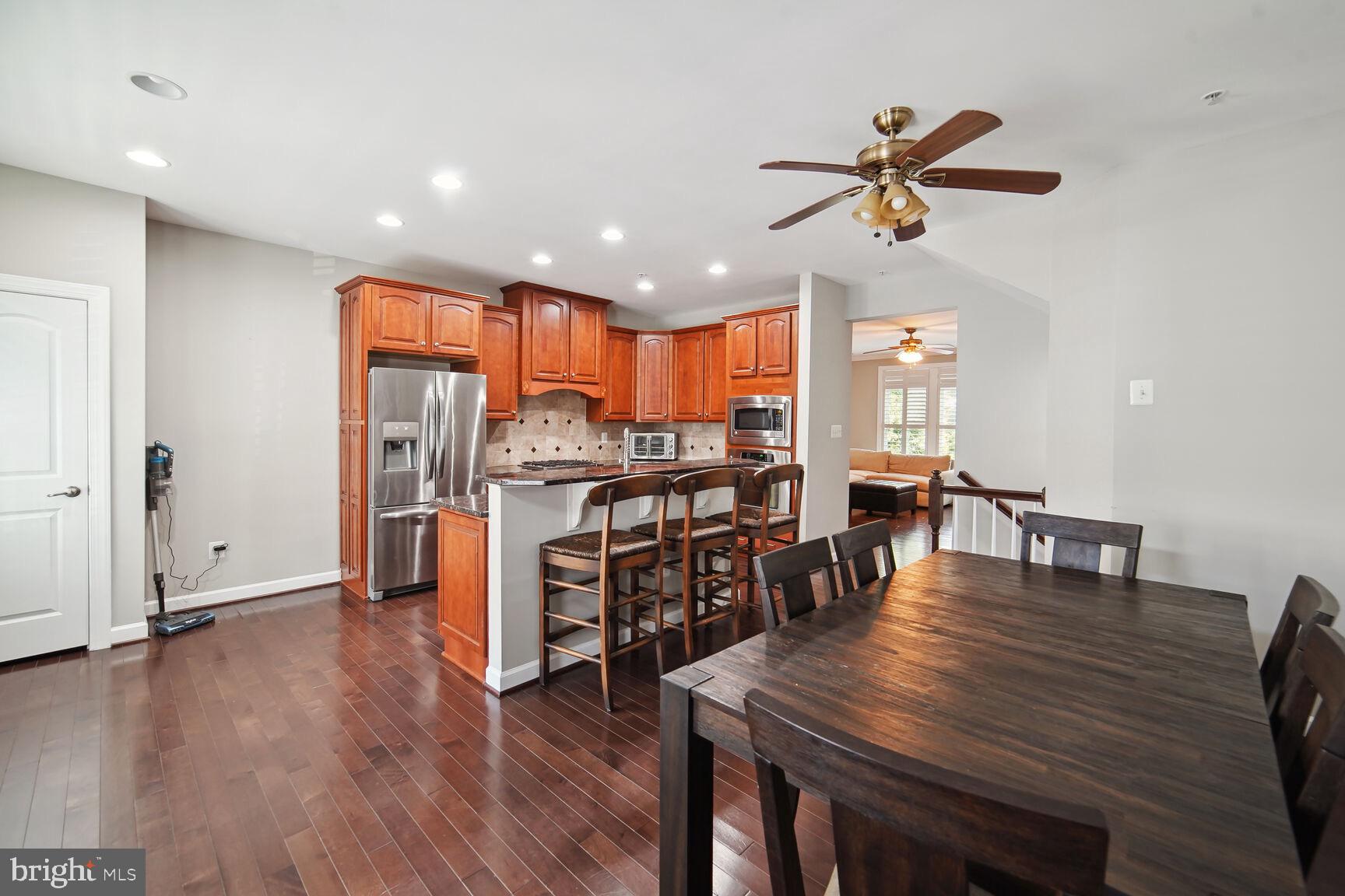 432 GRAND STREET