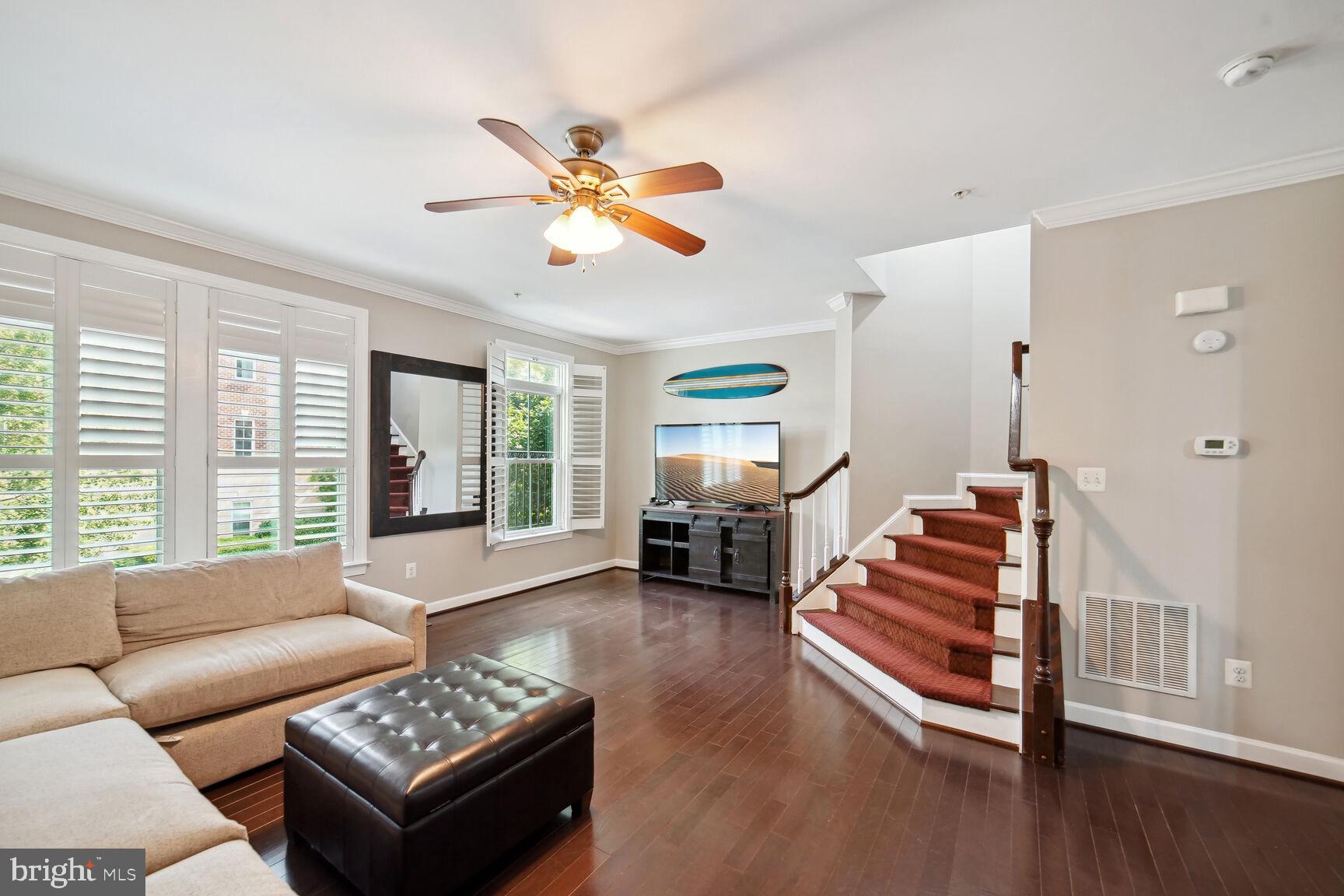 432 GRAND STREET