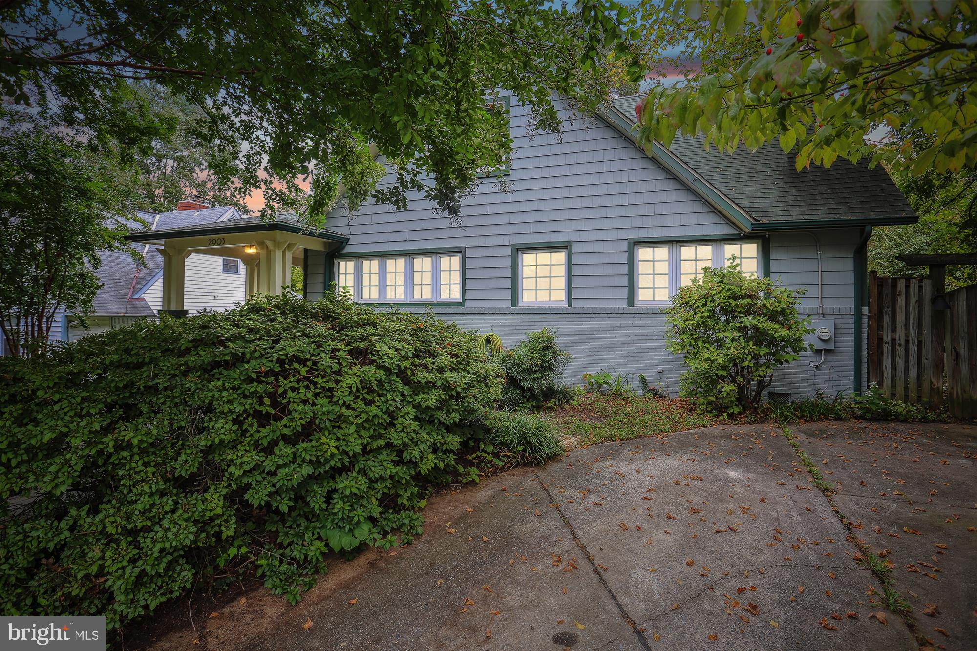 2903 BLUERIDGE AVENUE