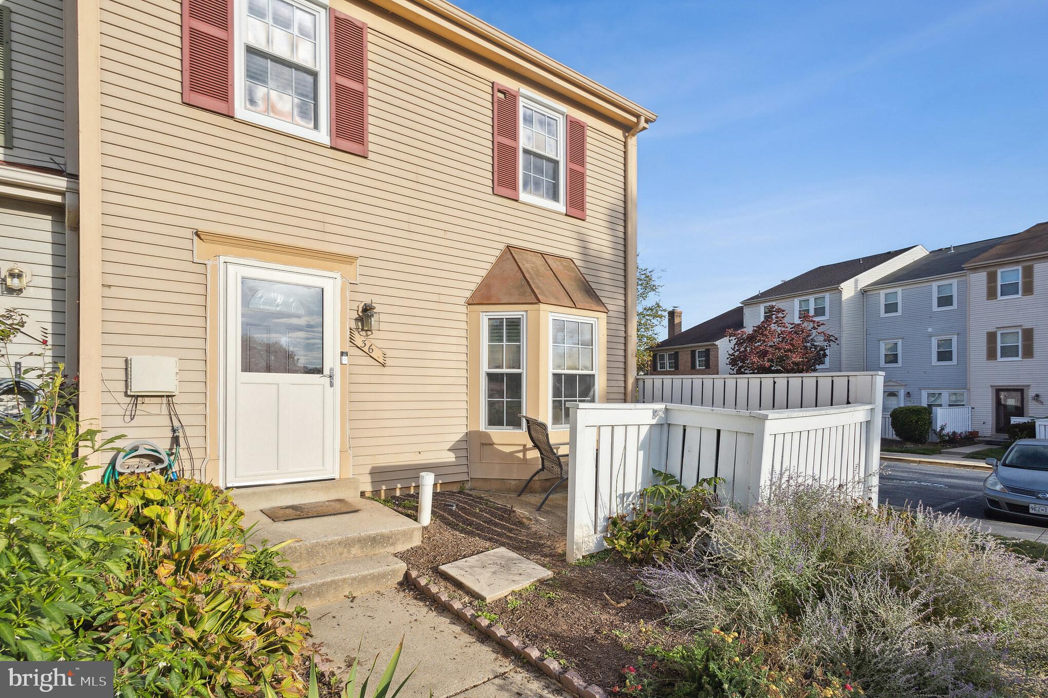 36 APPLEDOWRE COURT 56